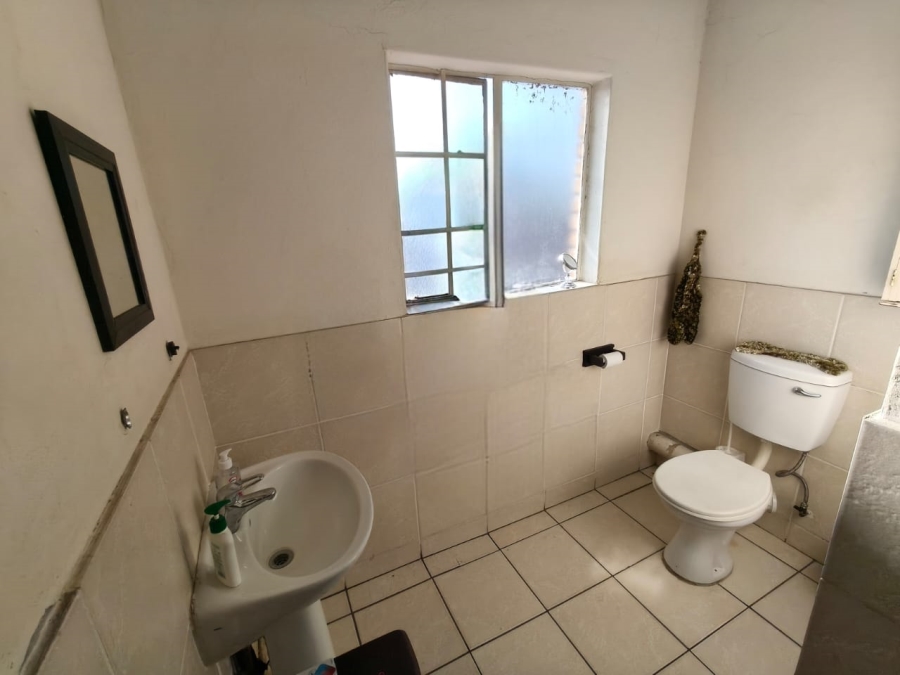 4 Bedroom Property for Sale in Oos Einde North West